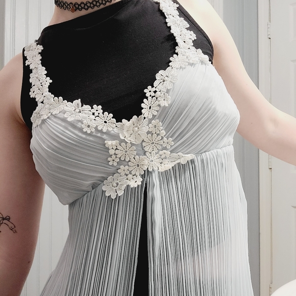 vintage nightie - Picture 6 of 7